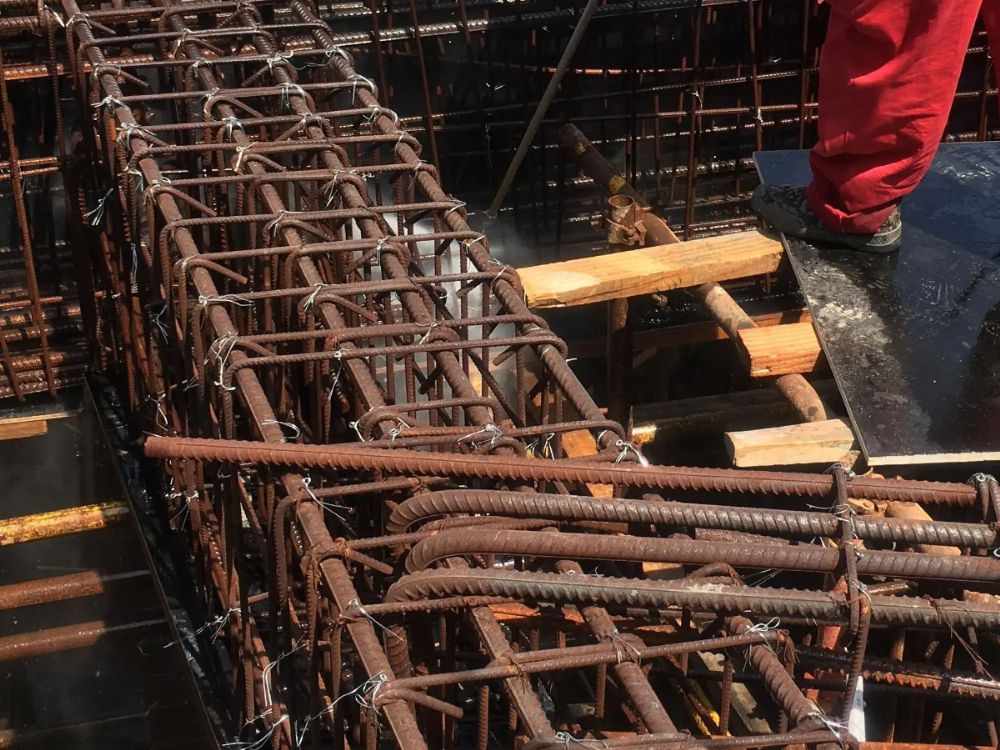 工地鋼筋生銹怎么辦？